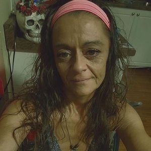 Meet your Posher, Ella